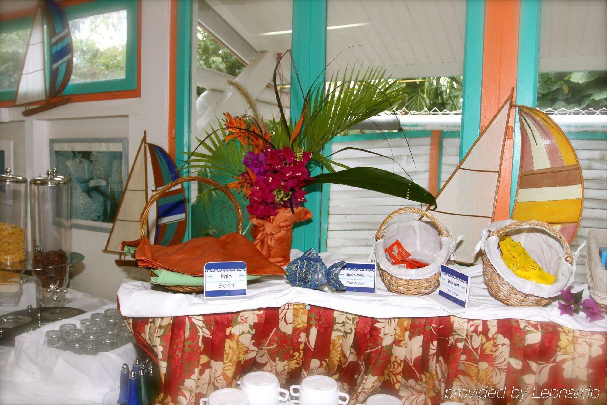 Residence De La Baie - Anse Mitan Les Trois-Ilets Restaurant photo